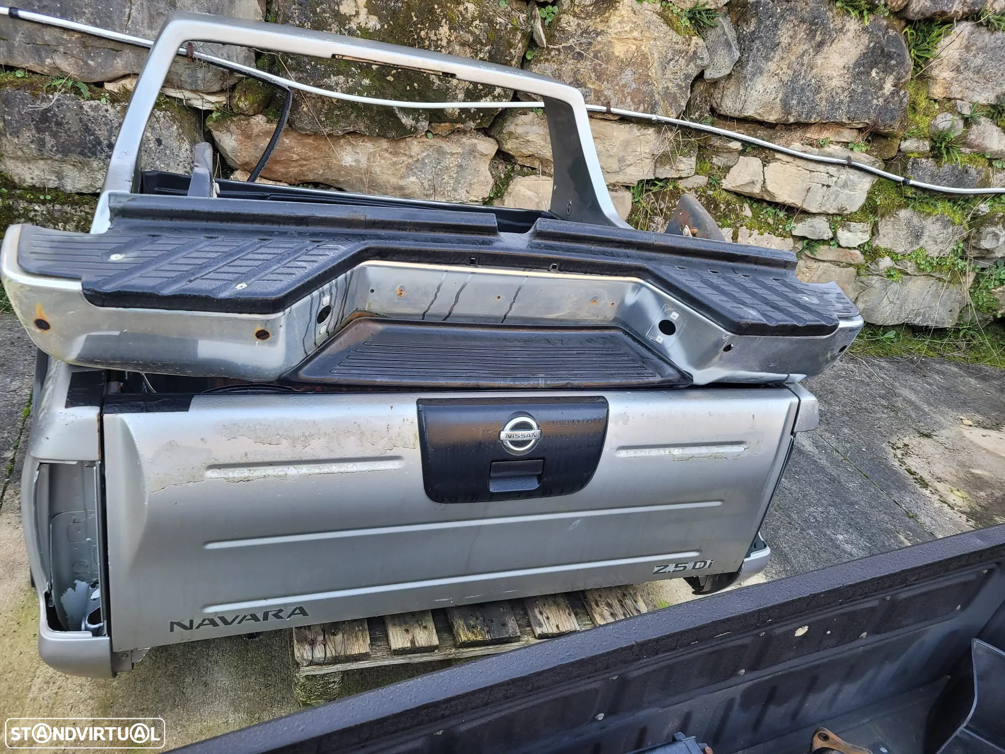 Caixa Metálica e Para-choques - Nissan Navarra D22 de 2007 - 2