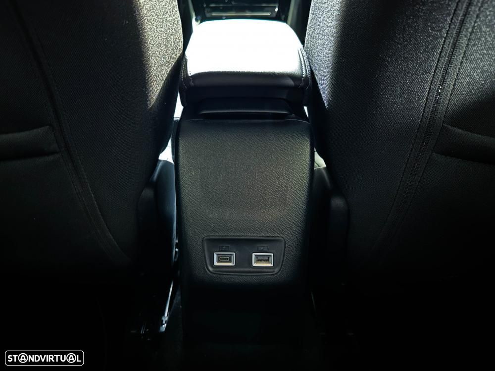 Peugeot 2008 1.2 PureTech Allure EAT8 - 19