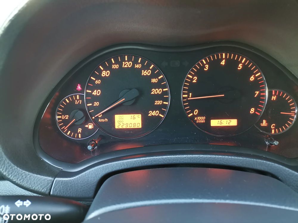 Toyota Avensis 2.0 VVT-i Sol - 3