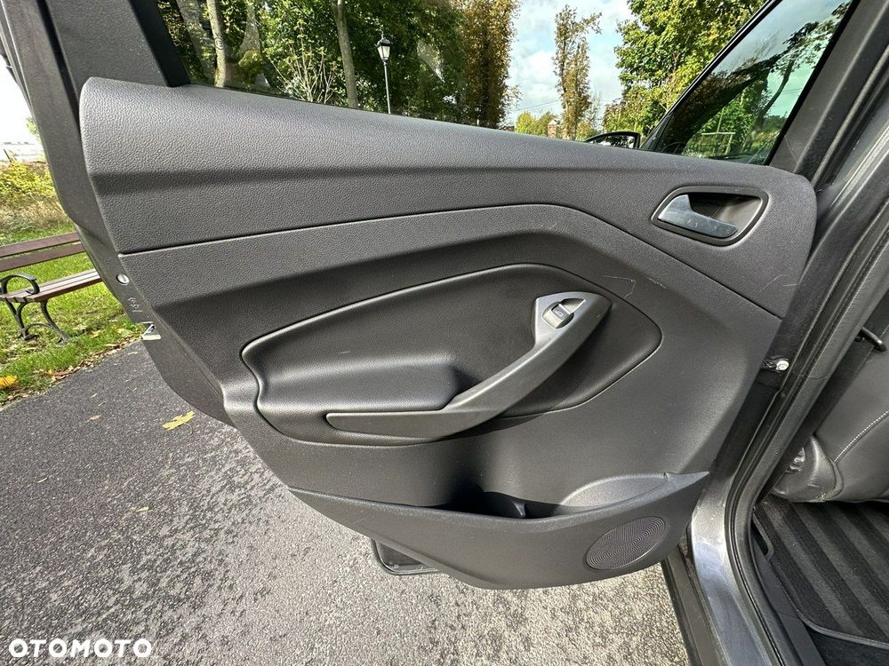 Ford Kuga - 21