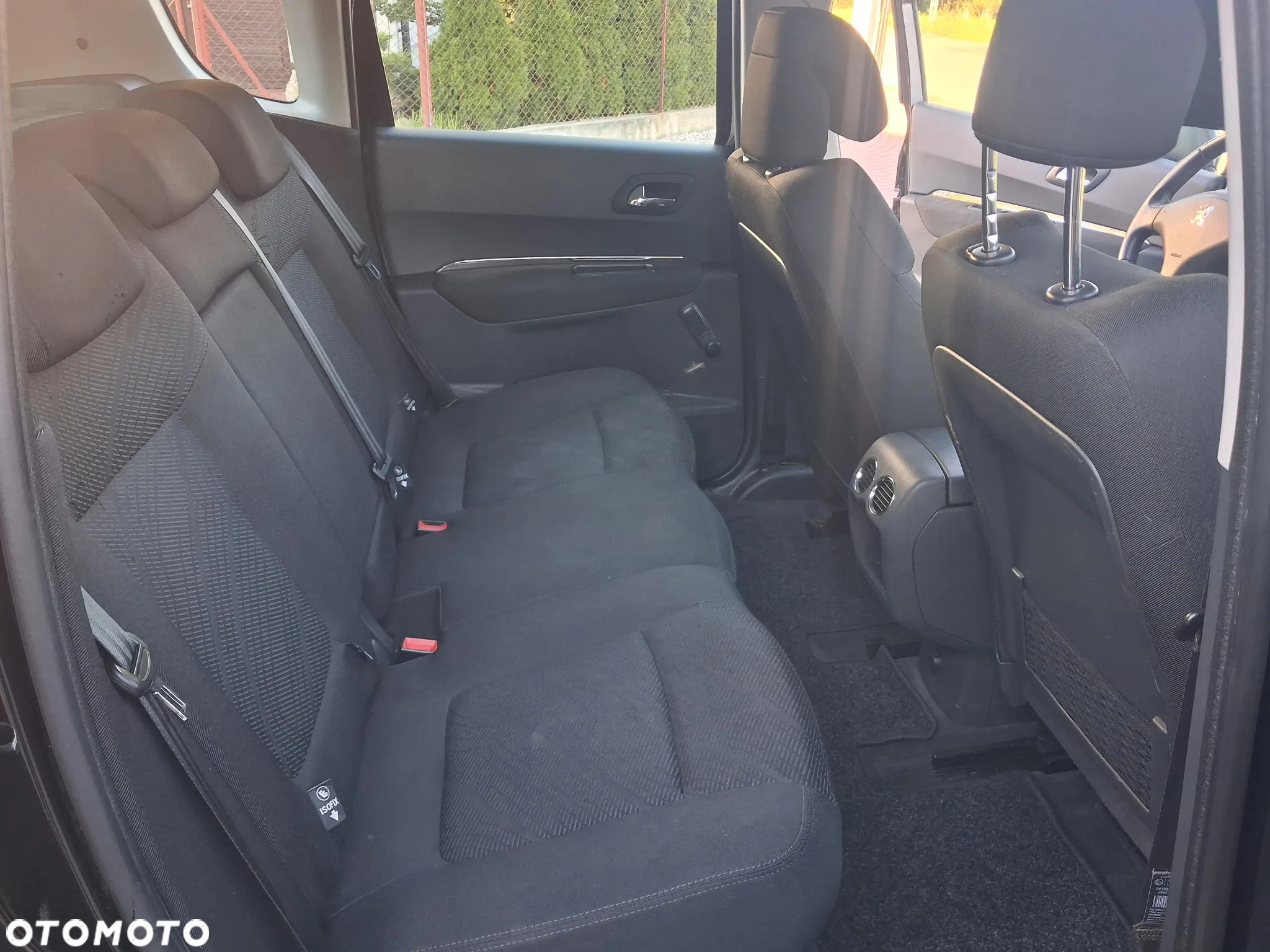 Peugeot 3008 HDi FAP 110 EGS6 Business-Line - 16