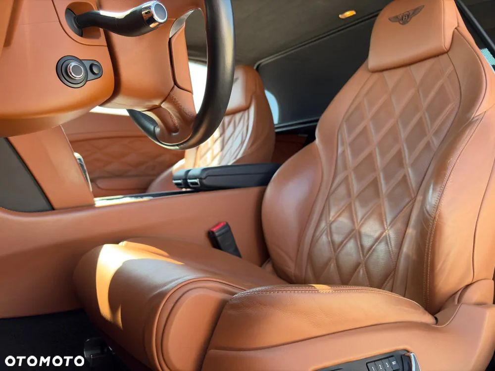 Bentley Continental GT - 17