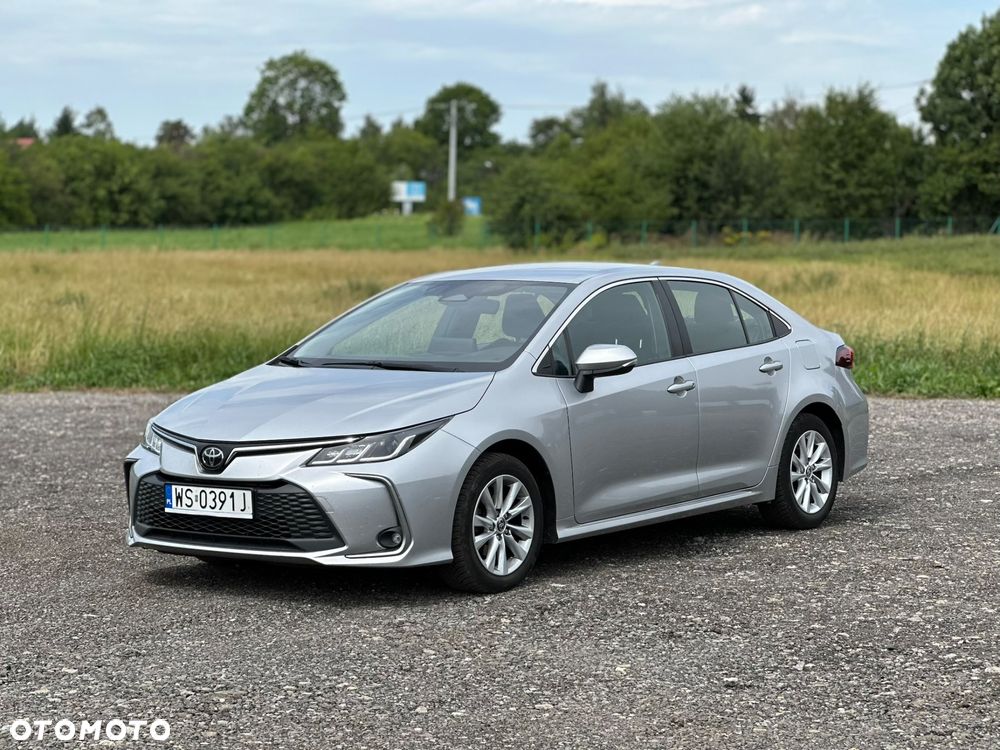 Toyota Corolla - 1