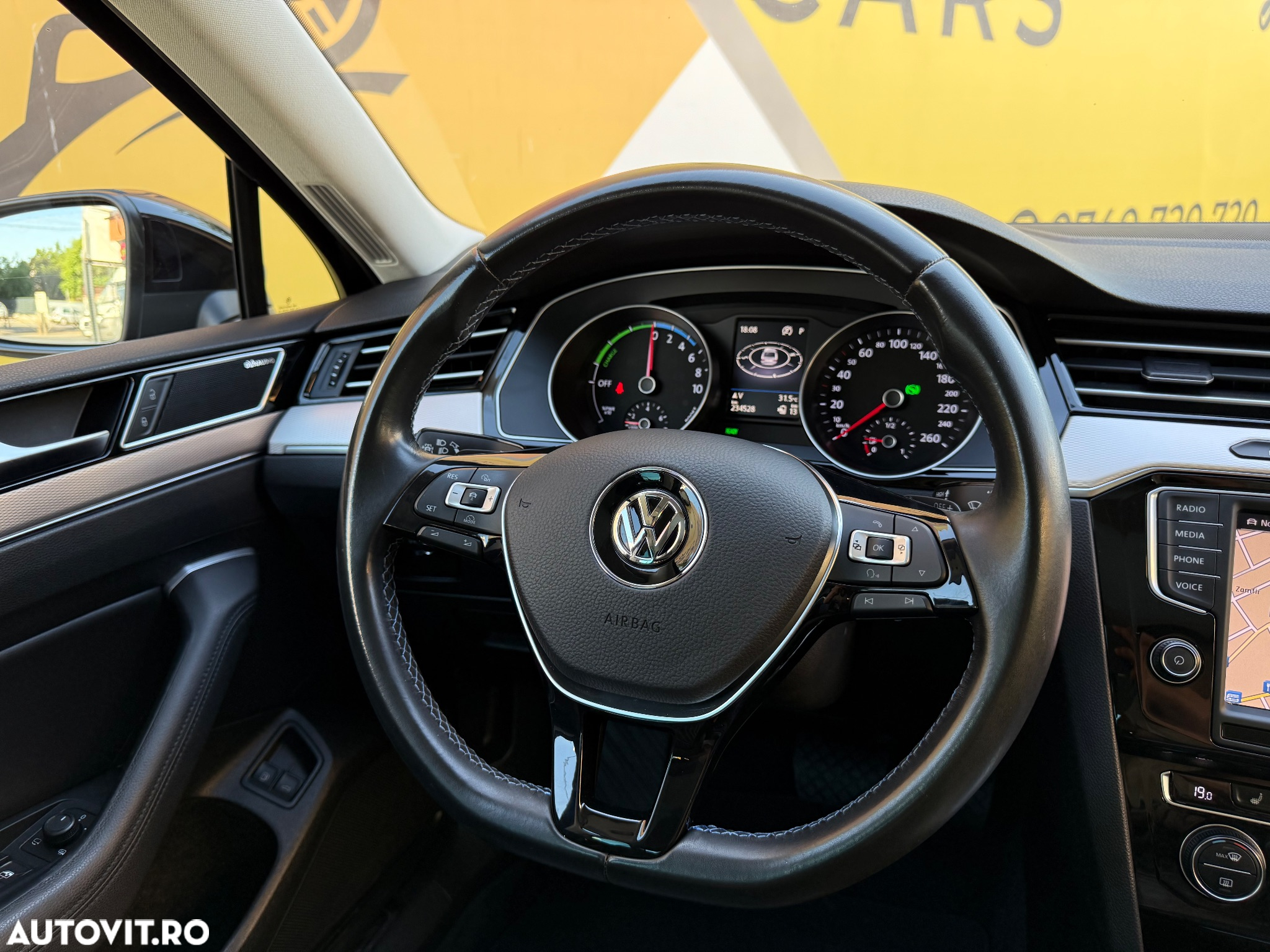Volkswagen Passat 1.4 TSI Plug-In-Hybrid DSG GTE - 26