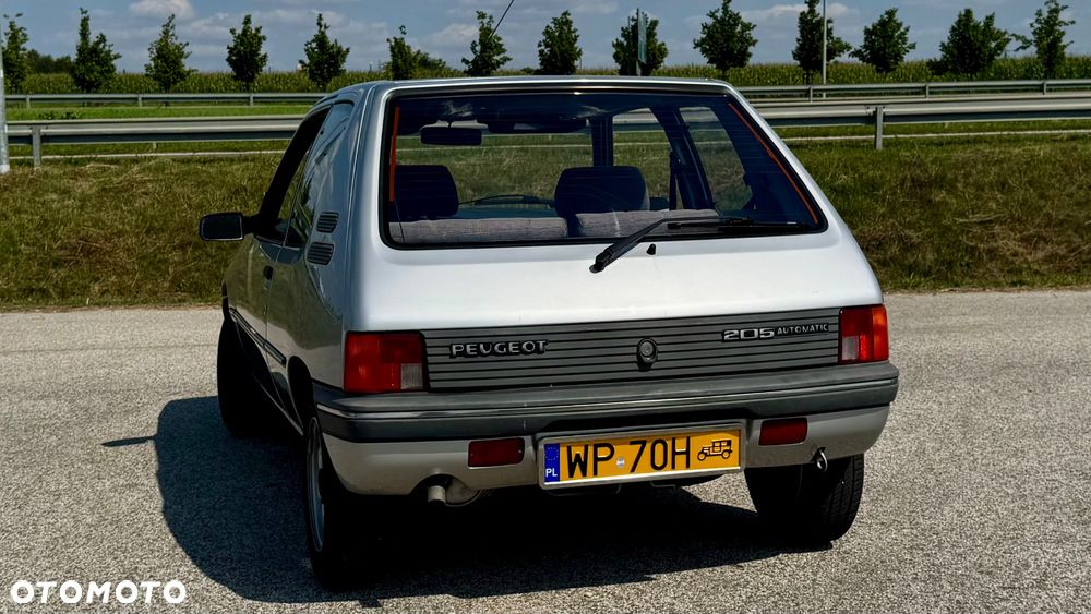 Peugeot 205 - 8
