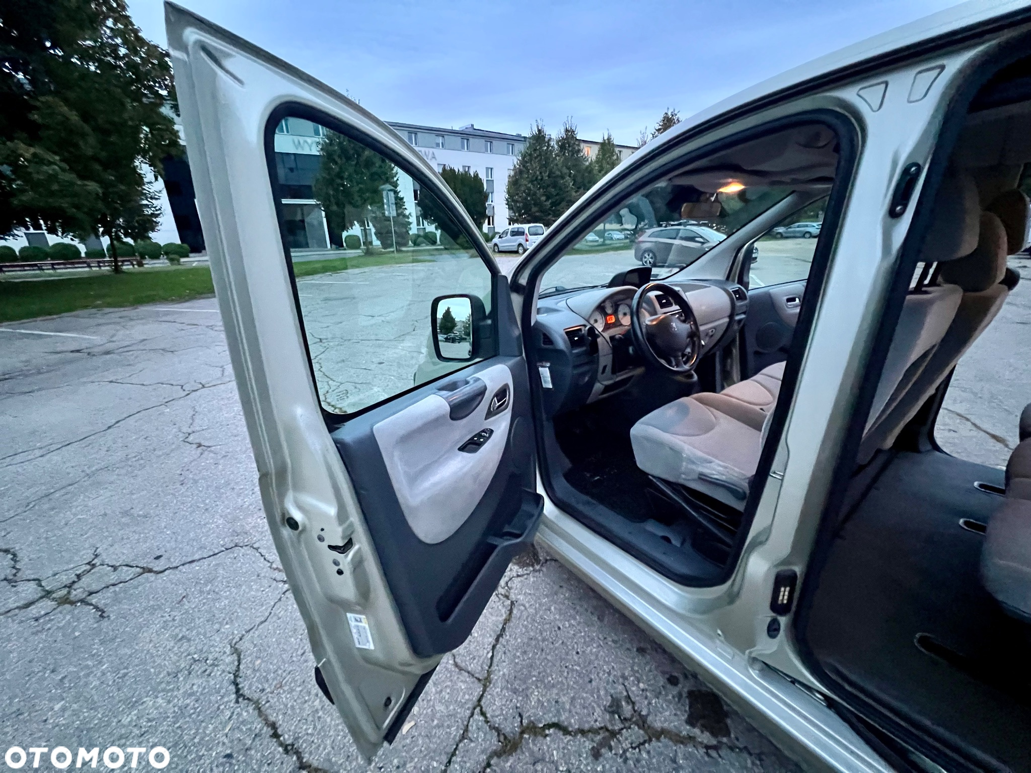 Peugeot Expert - 12