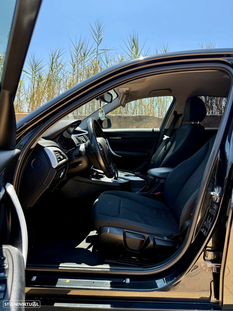 BMW 116 d Aut. Sport Line - 7