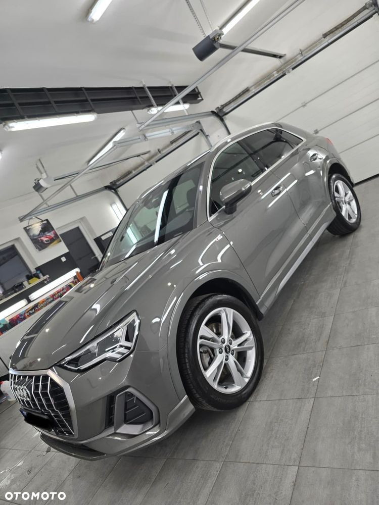 Audi Q3 - 1