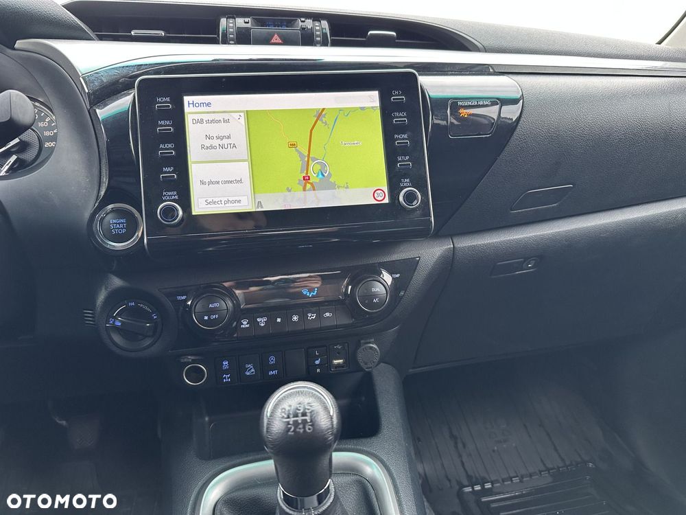 Toyota Hilux 2.8 D-4D Double Cab SR5 4x4 - 10