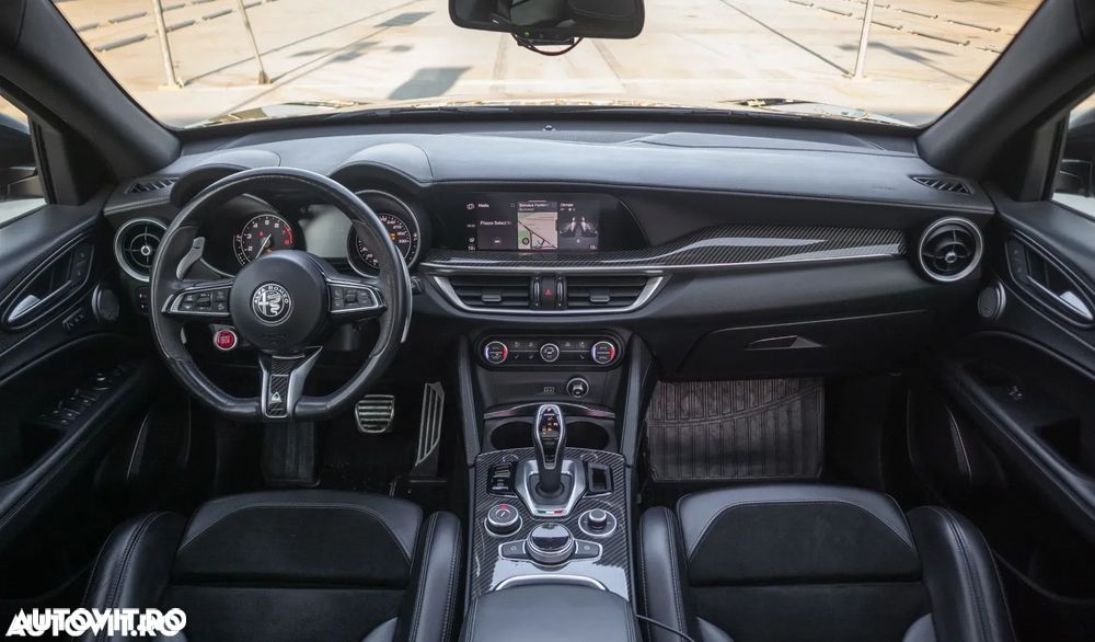 Alfa Romeo Stelvio 2.9 V6 Turbo AWD AT8 Quadrifoglio - 14
