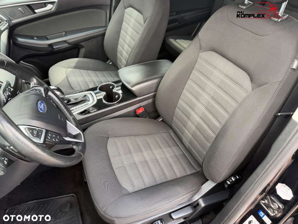 Ford Galaxy - 12