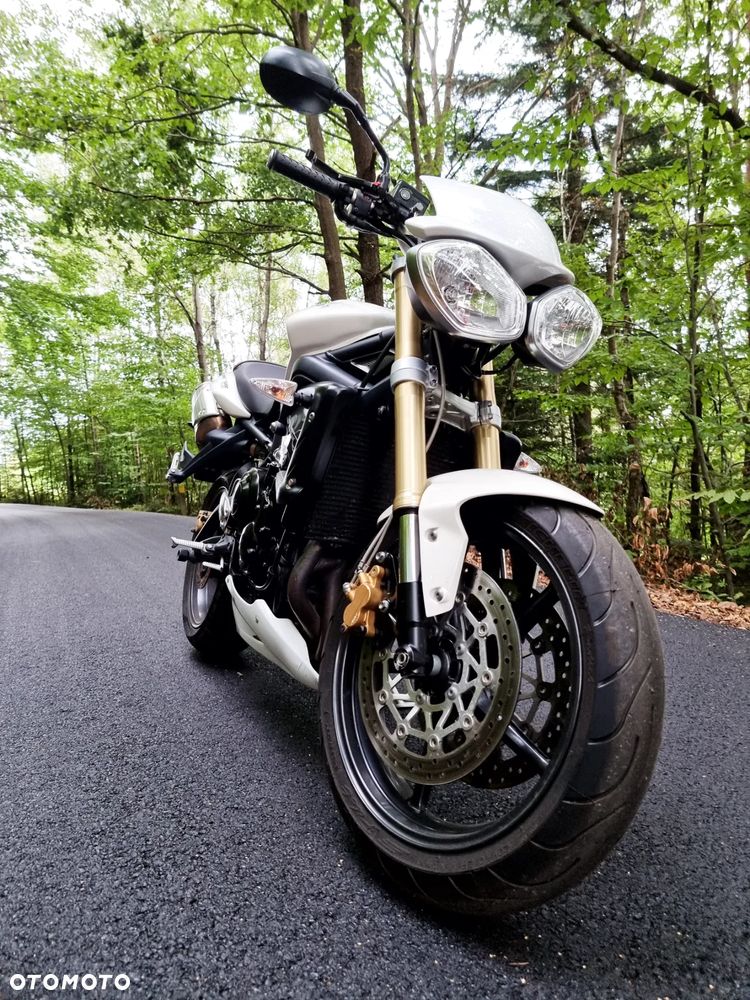Triumph Street Triple - 3