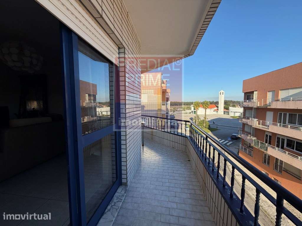 APARTAMENTO T3 NO FURADOURO - Grande imagem: 3/20