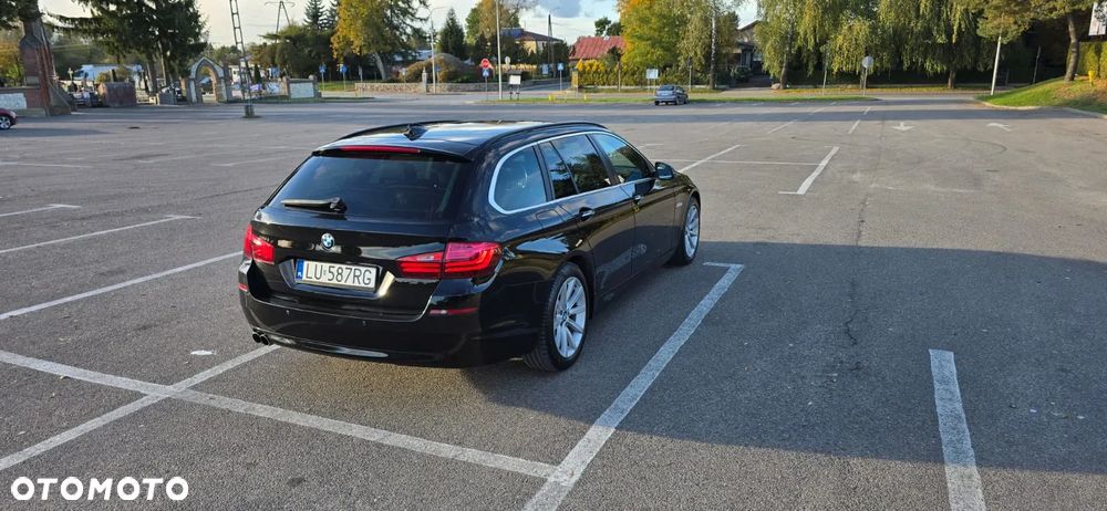 BMW Seria 5 520d xDrive - 6