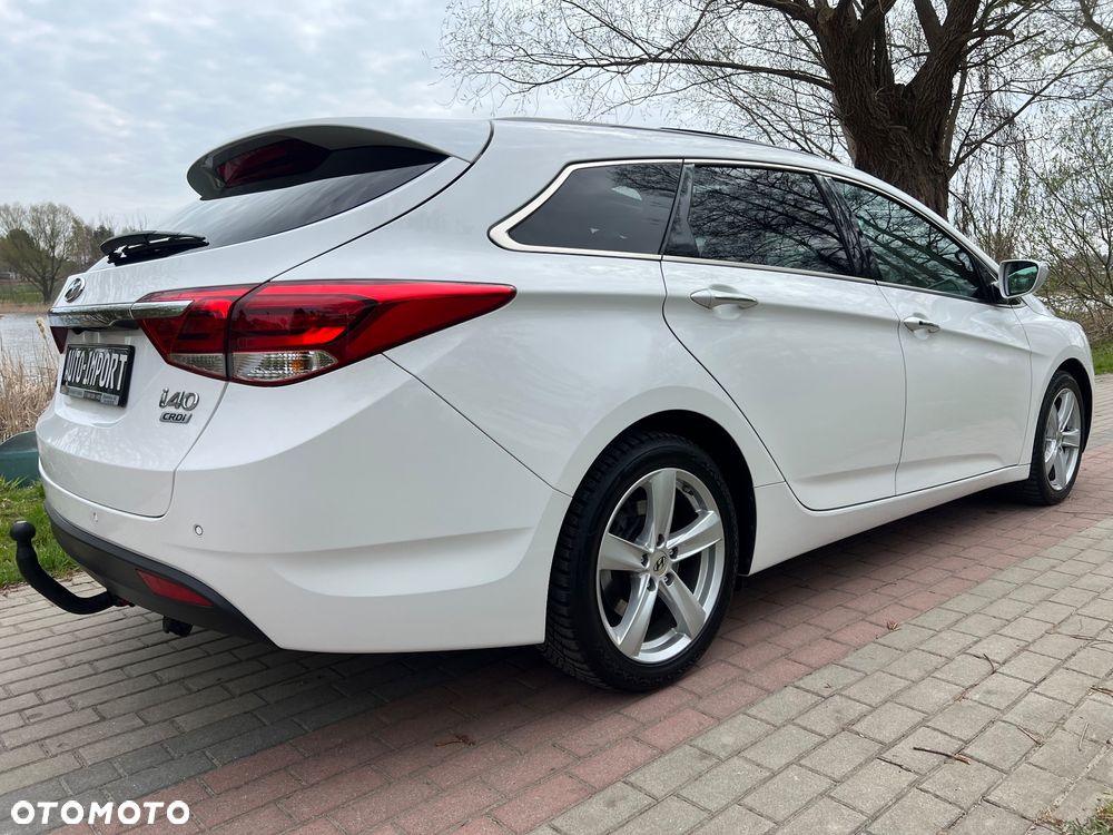 Hyundai i40 Kombi 1.7 CRDi DCT Premium - 3