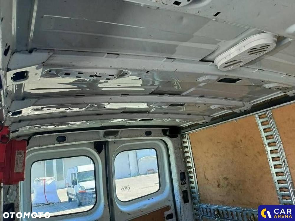 Renault Trafic - 16