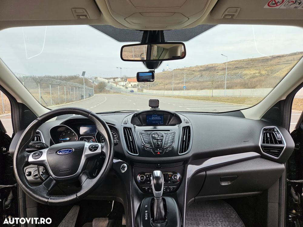 Ford Kuga 2.0 TDCi Powershift 4WD Titanium - 15