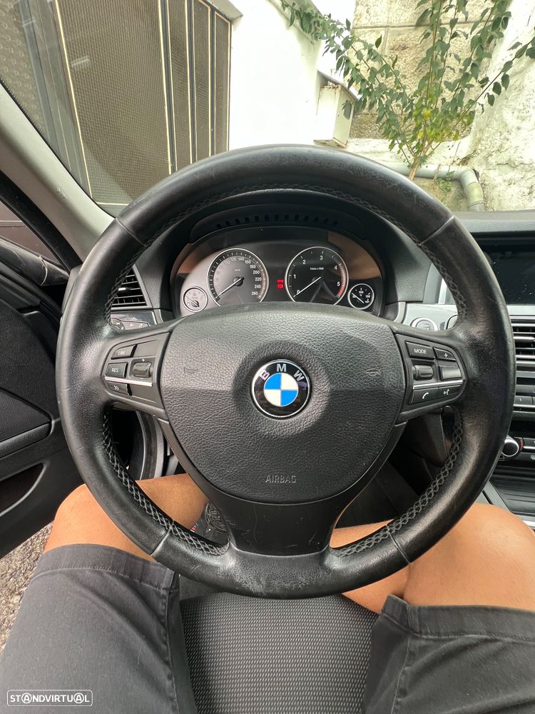 BMW 520 d Pack M - 16