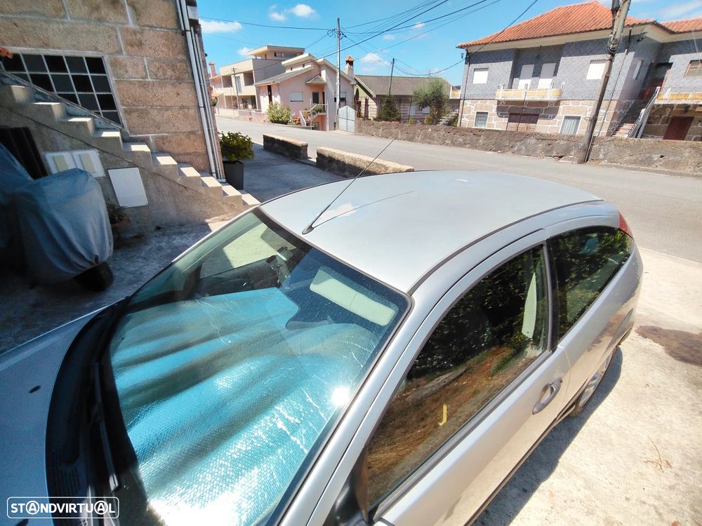 Ford Focus 1.8 TDdi Trend - 4