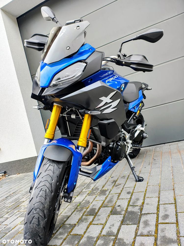 BMW XR - 10
