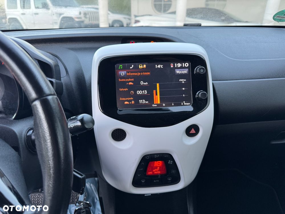 Citroën C1 ver-1-2-puretech-be-chic-s-s - 10