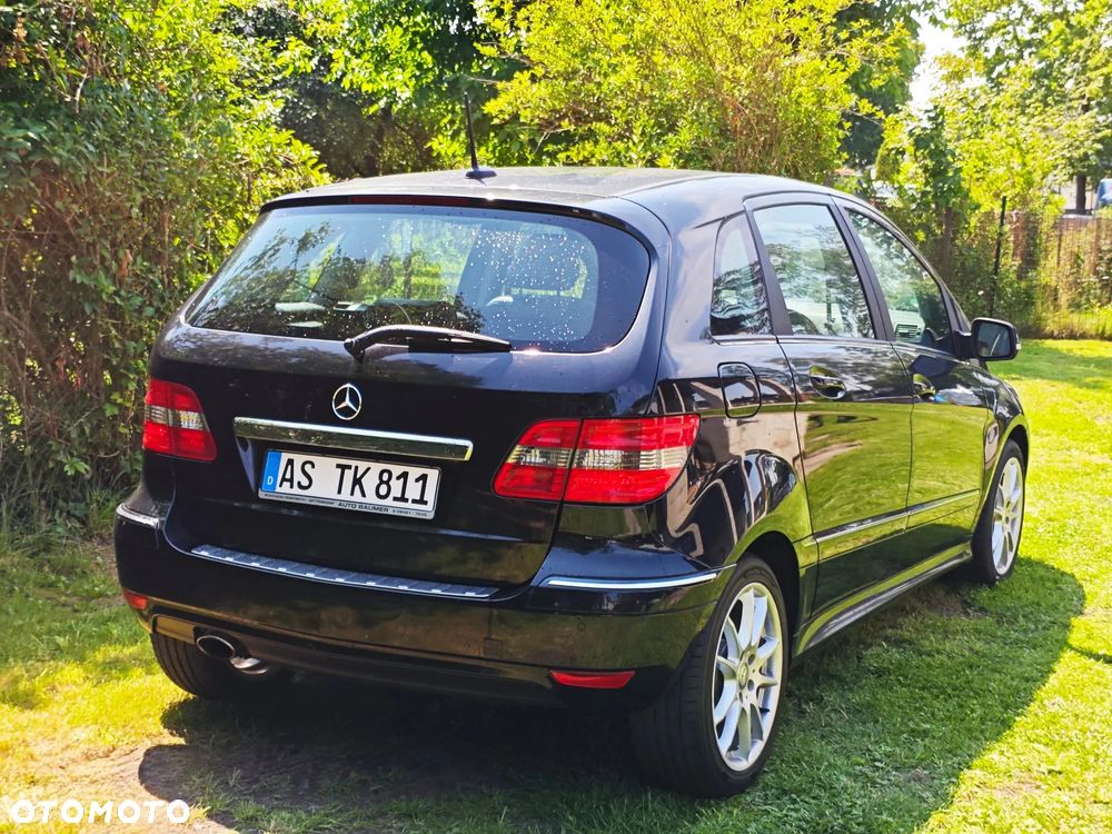 Mercedes-Benz Klasa B 200 CDI - 14