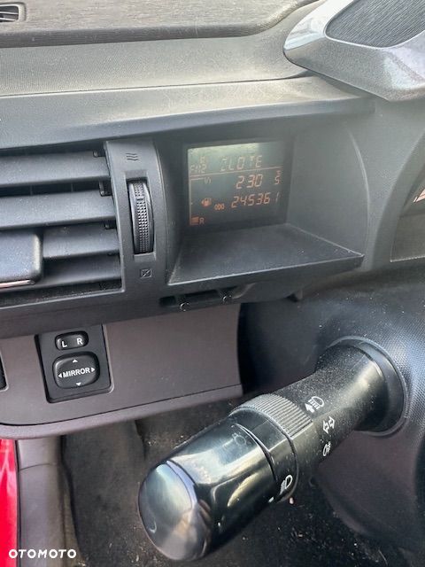 Toyota iQ 1.0 Sol EU5 - 4