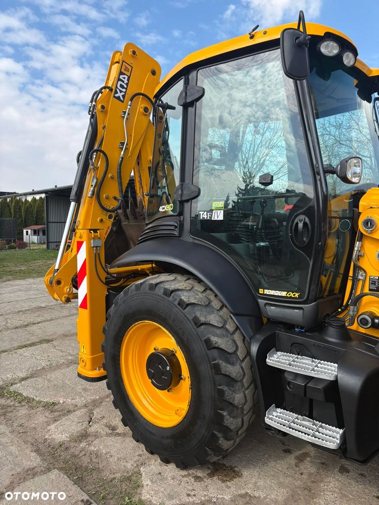 JCB 4CX - 27