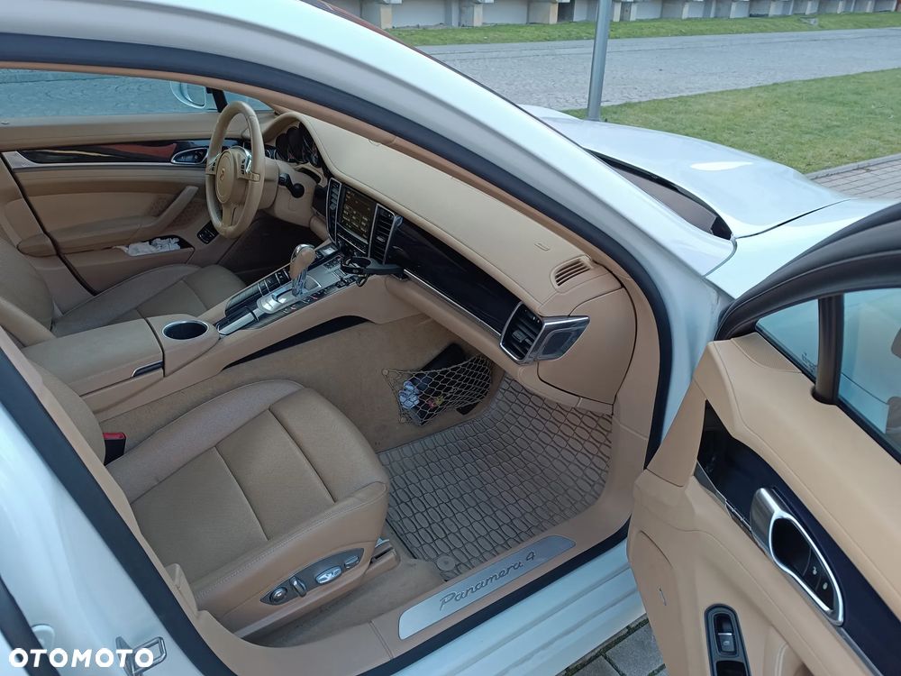 Porsche Panamera 4 PDK Edition - 14