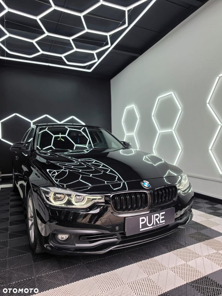 BMW Seria 3 320i - 1