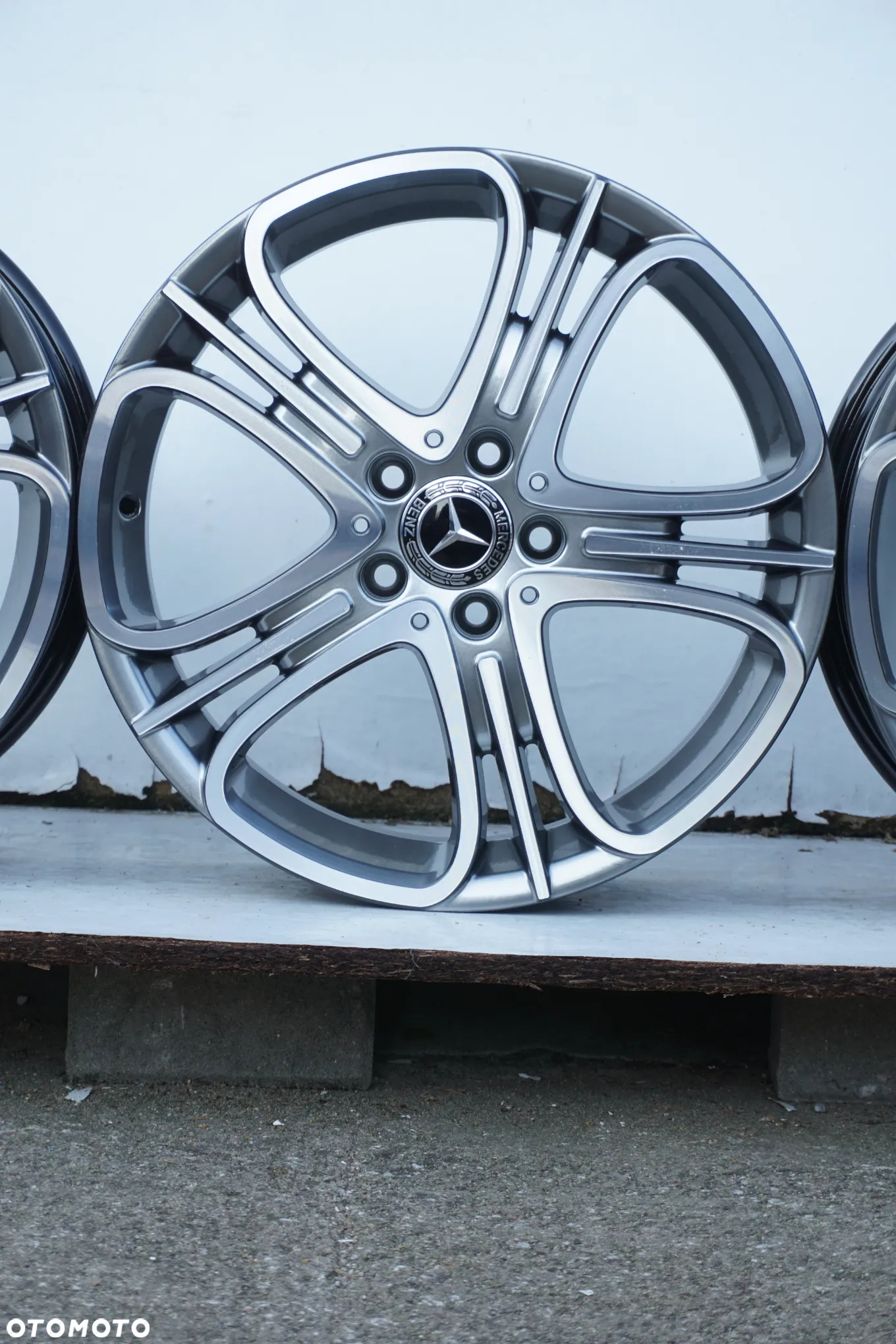 Mercedes 5x112 18 7,5J W246 stan bdb shadow chrome - 5