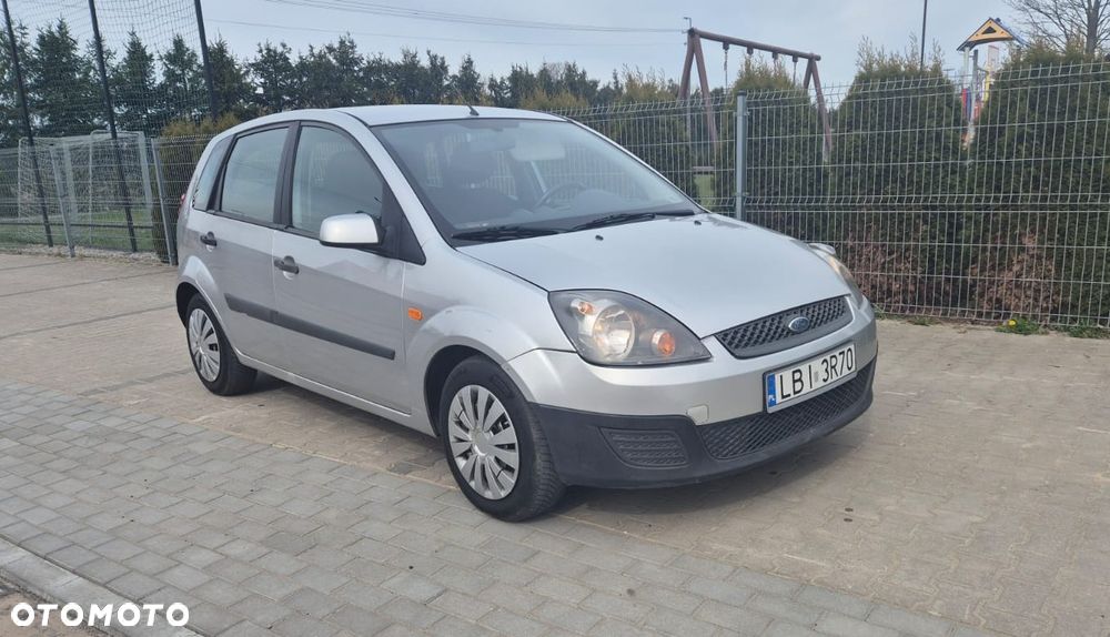Ford Fiesta - 2