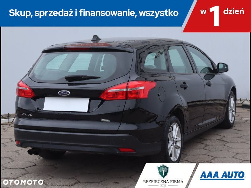 Ford Focus SW - 7