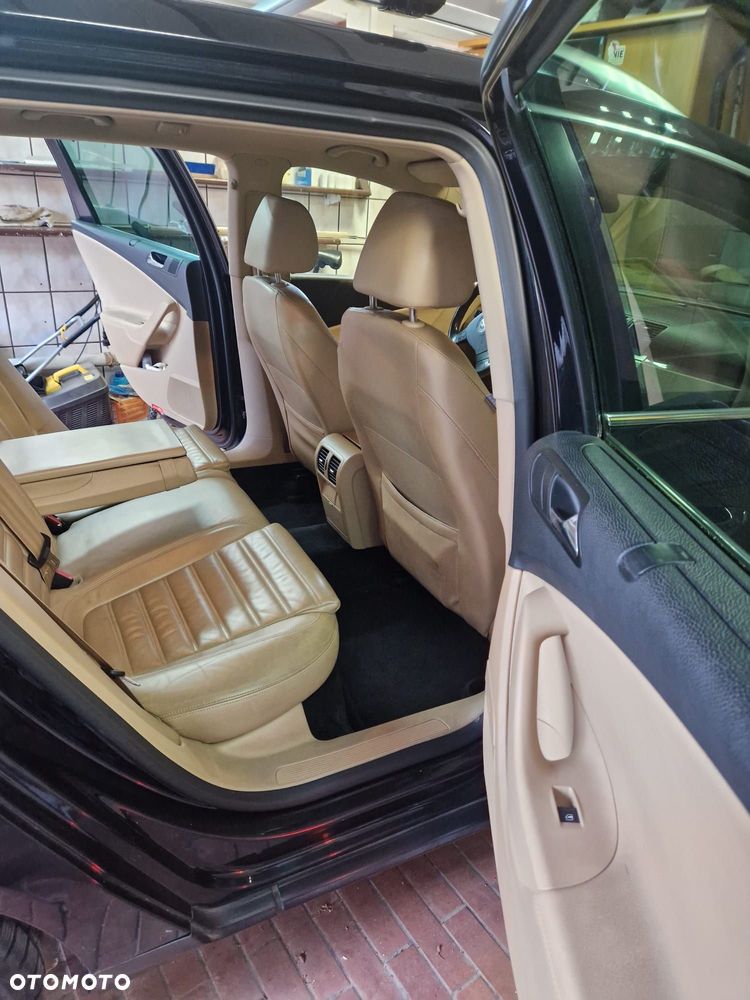Volkswagen Passat 2.0 TDI DPF Highline DSG - 11