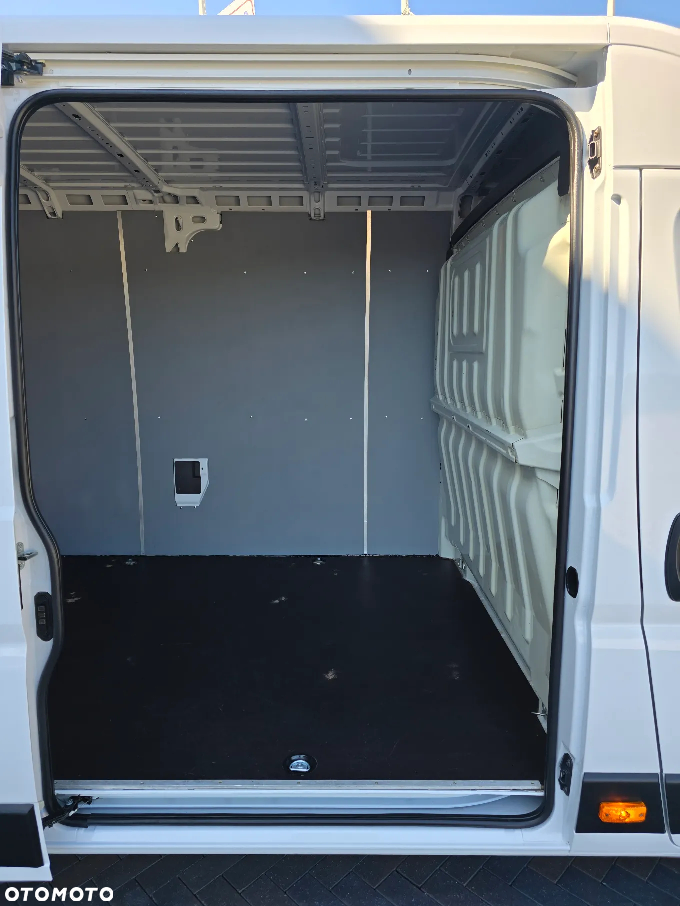 Fiat DUCATO L4H2 MAXI ŁADOWNOŚĆ 1440Kg 49Tyś km SILNIK 2,3 IVECO 150KM  BEZ AdBlue SALON PL STAN NOWY NOWY NOWY BOGAT OPCJA WYPOSAŻENIA - 16