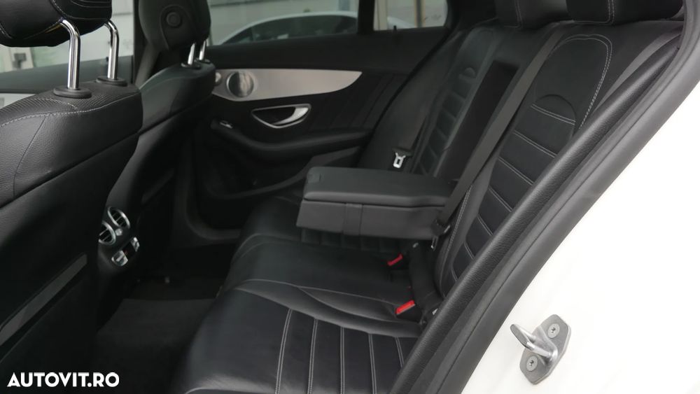 Mercedes-Benz C 300 d 4Matic 9G-TRONIC AMG Line - 18