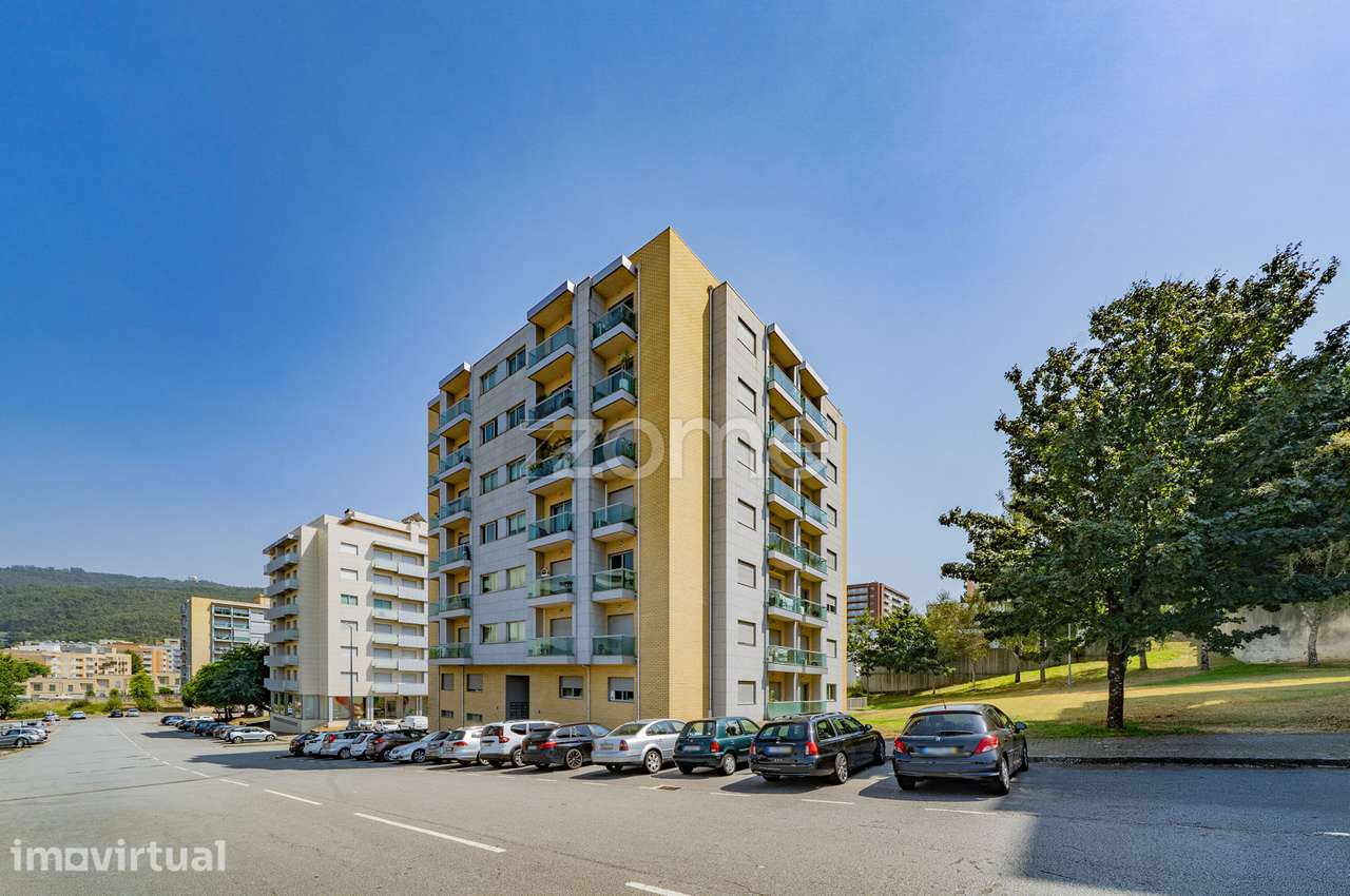 Apartamento T3 Renovado, em Fraião - Braga