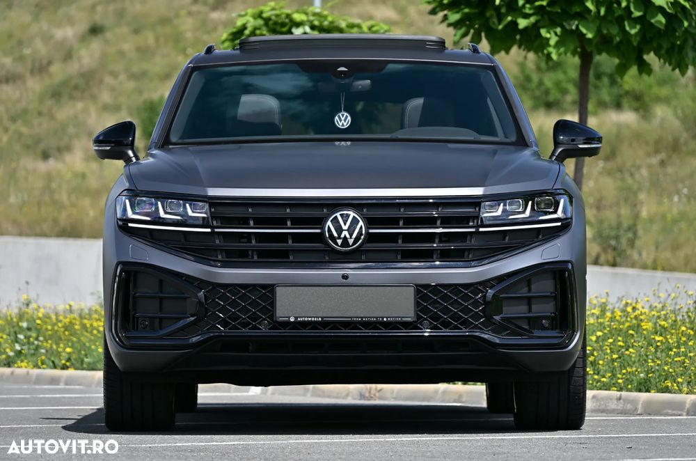 Volkswagen Touareg - 2