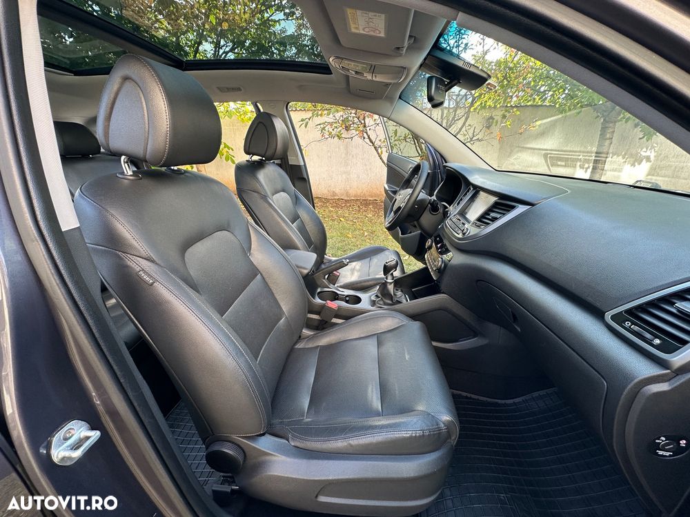 Hyundai Tucson blue 1.7 CRDi 2WD Style - 16