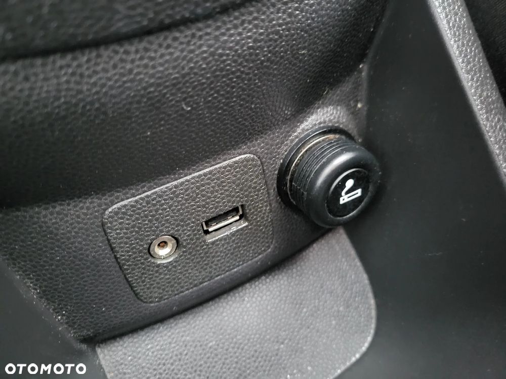 Ford Fiesta 1.0 EcoBoost Titanium - 31