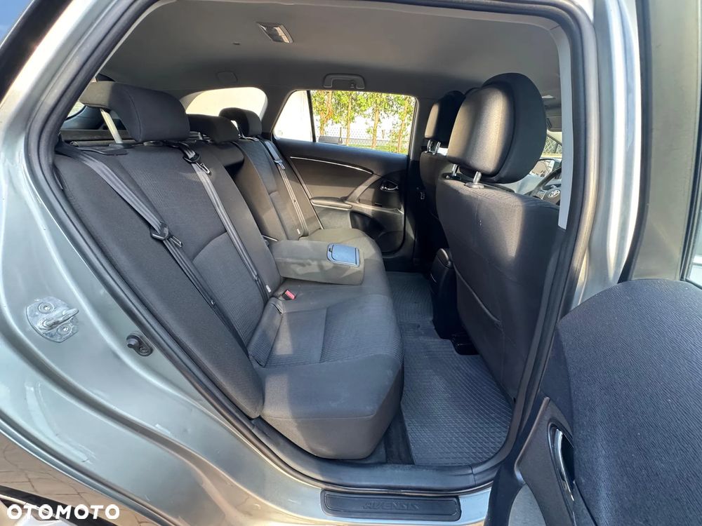 Toyota Avensis 2.0 D-4D Premium - 7