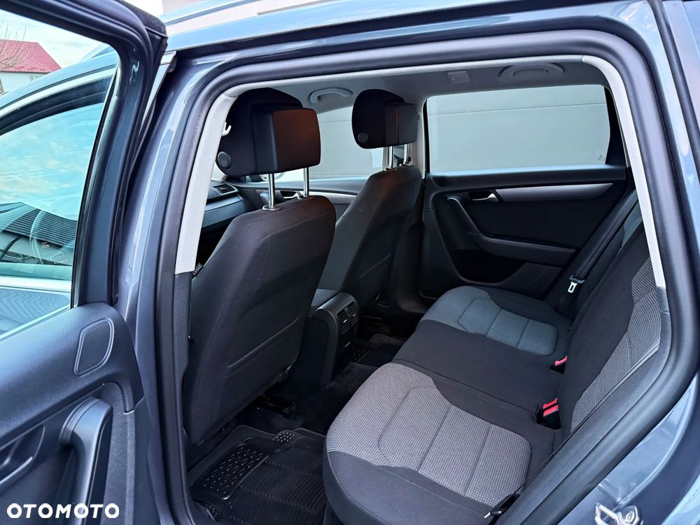 Volkswagen Passat Variant - 6