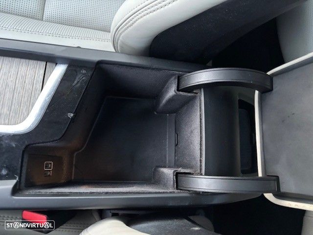 Volvo XC 60 2.0 D4 Inscription AWD Geartronic - 13