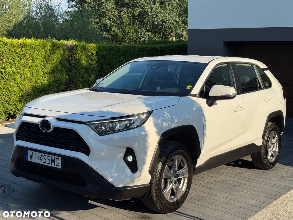 Toyota RAV4 - 1