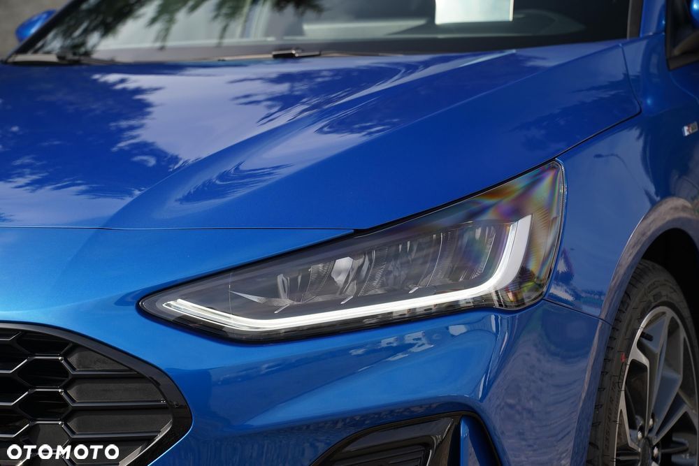 Ford Focus 1.0 EcoBoost mHEV ST-Line X - 27