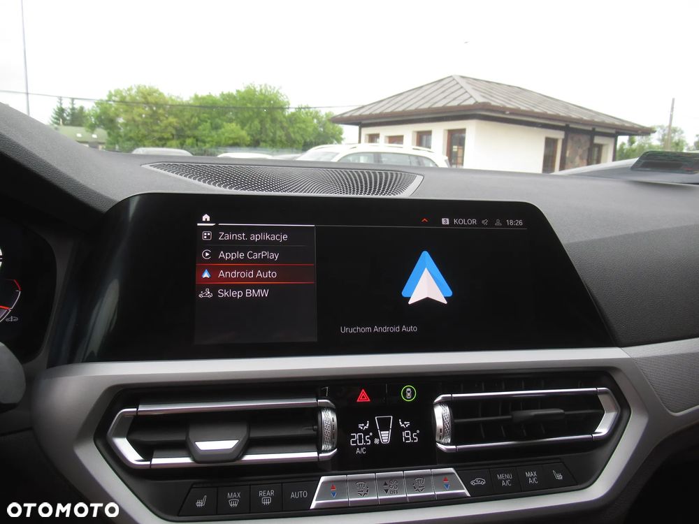 BMW Seria 3 330i xDrive - 35