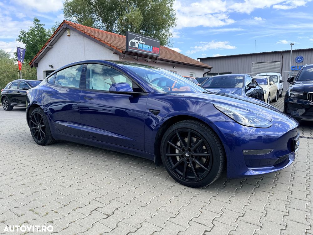 Tesla Model 3 - 14