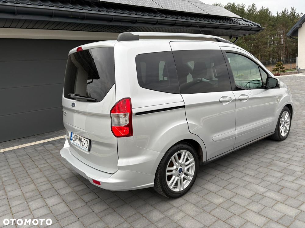 Ford Tourneo Courier 1.5 TDCi Trend - 4