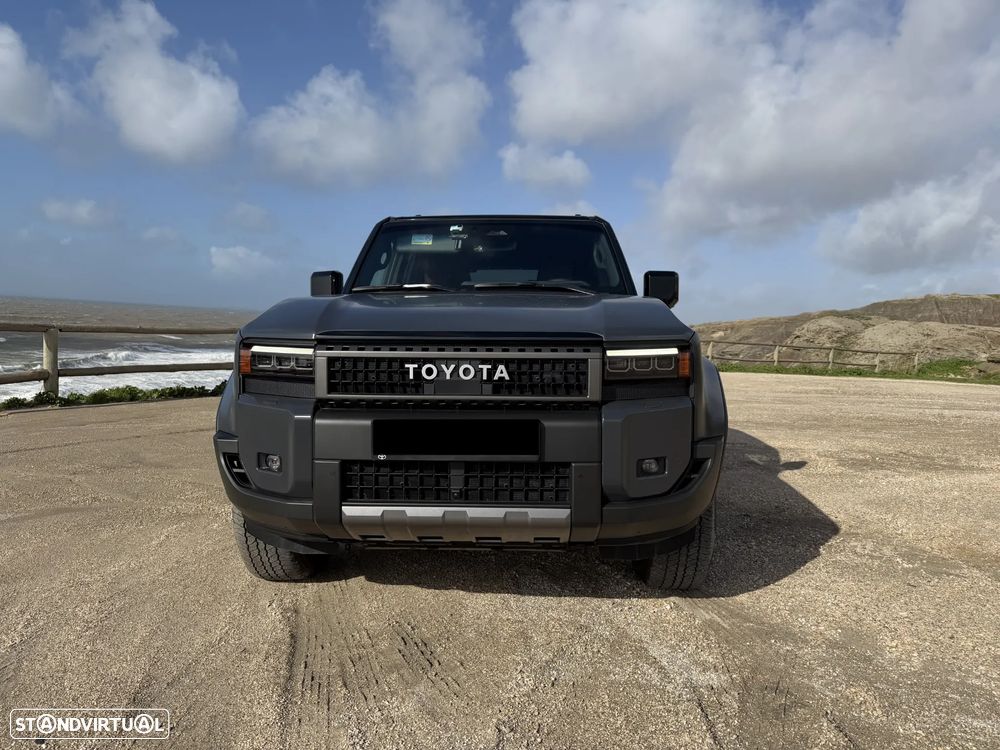 Toyota Land Cruiser - 3