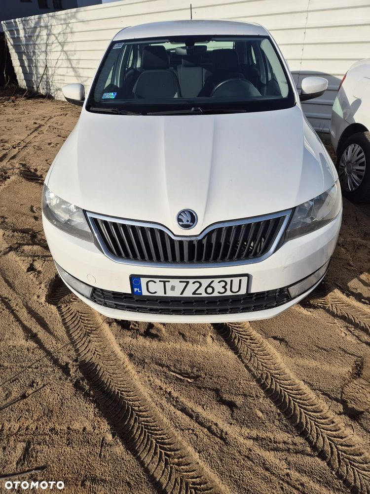 Skoda RAPID - 7